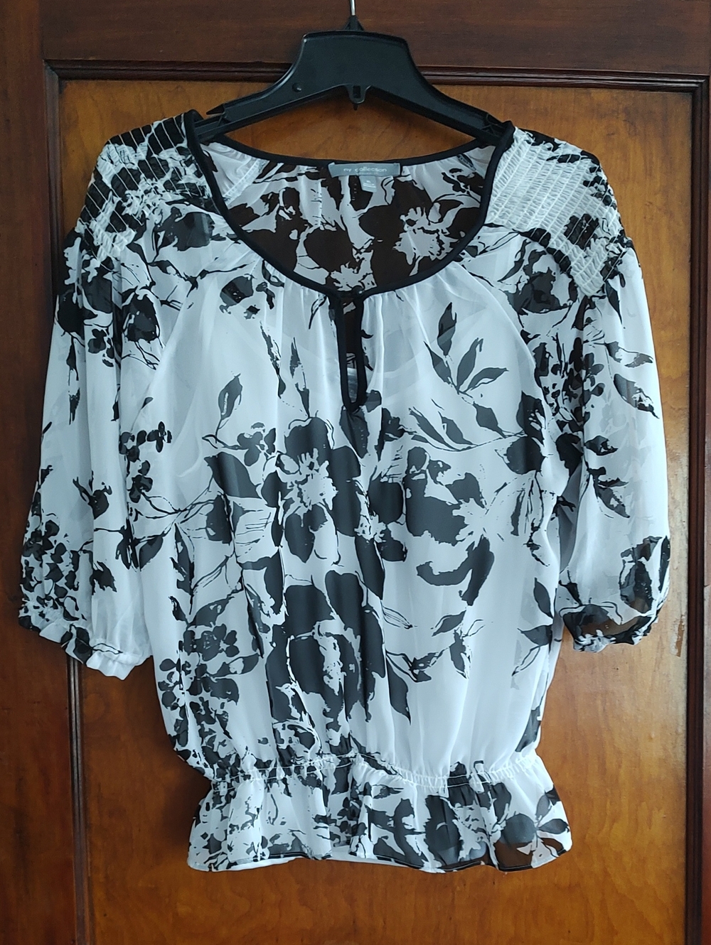 NY Collection Black & White Floral Peasant Top